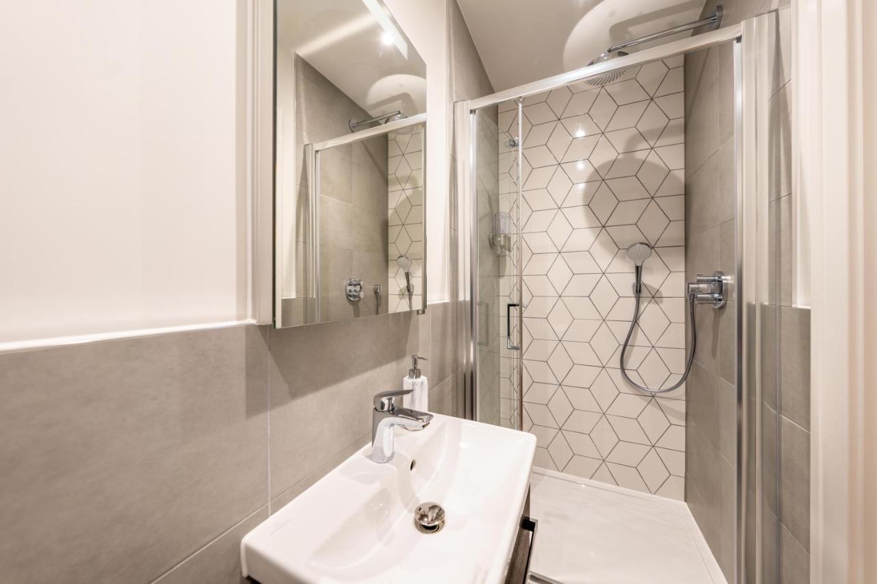 Cozy Apartments - Free Wifi And Parking Onsite Feltham Extérieur photo