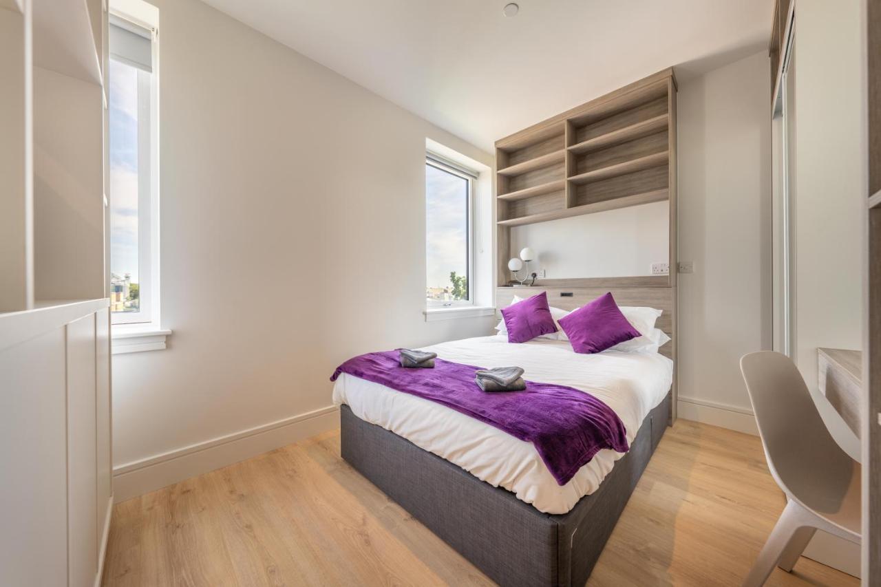 Cozy Apartments - Free Wifi And Parking Onsite Feltham Extérieur photo